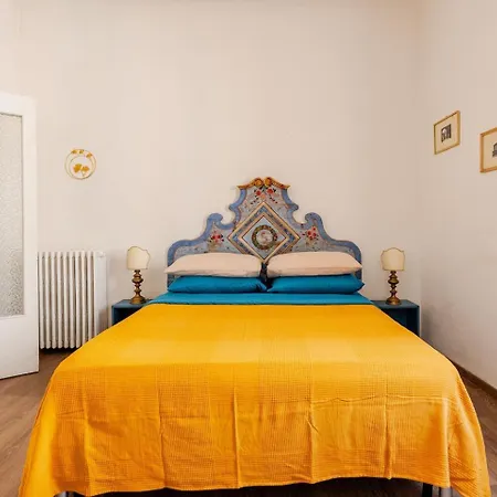 Bologna's Old Town Nouveau&déco 2 Appartement *